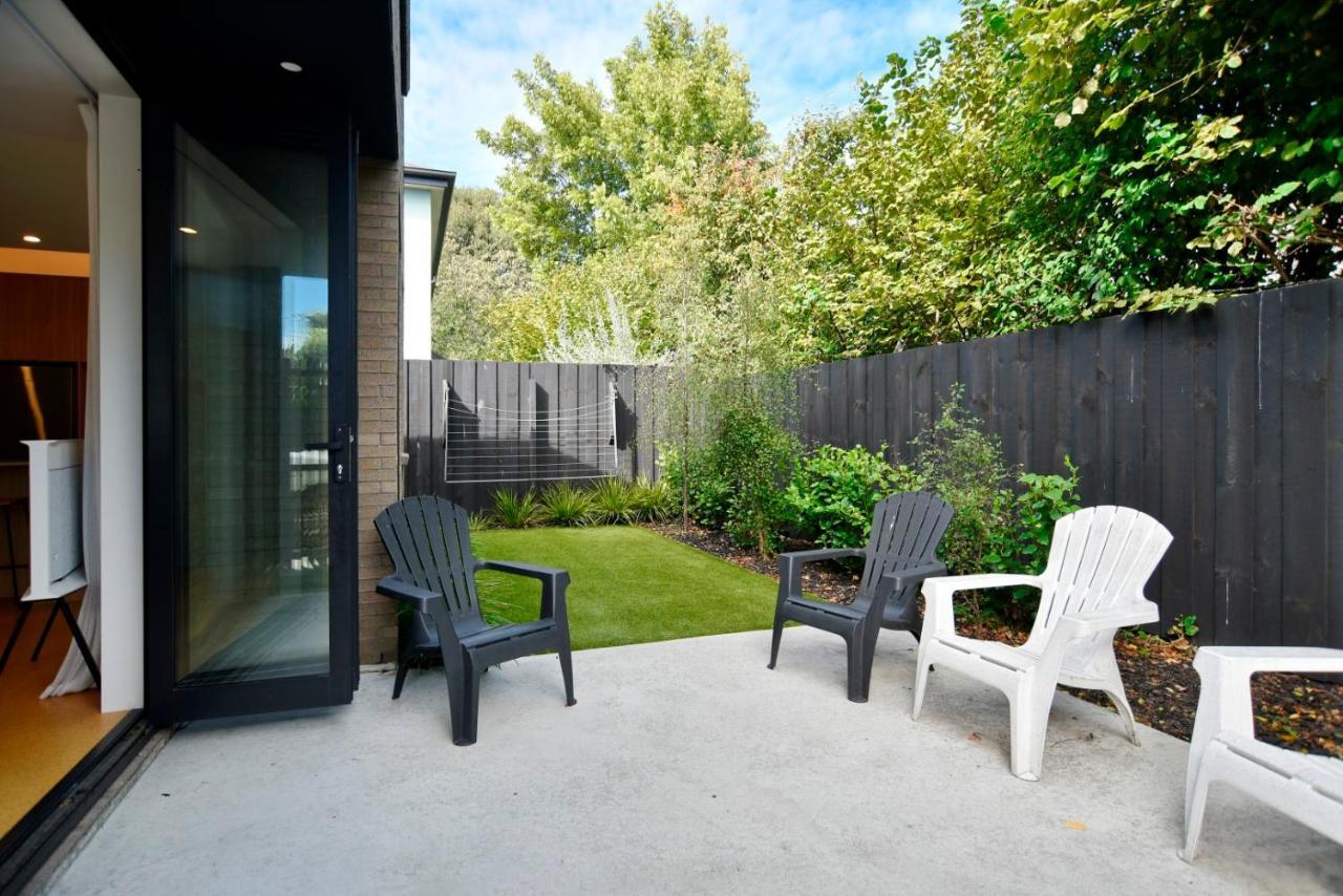 Dickens St - Christchurch Holiday Homes Екстер'єр фото