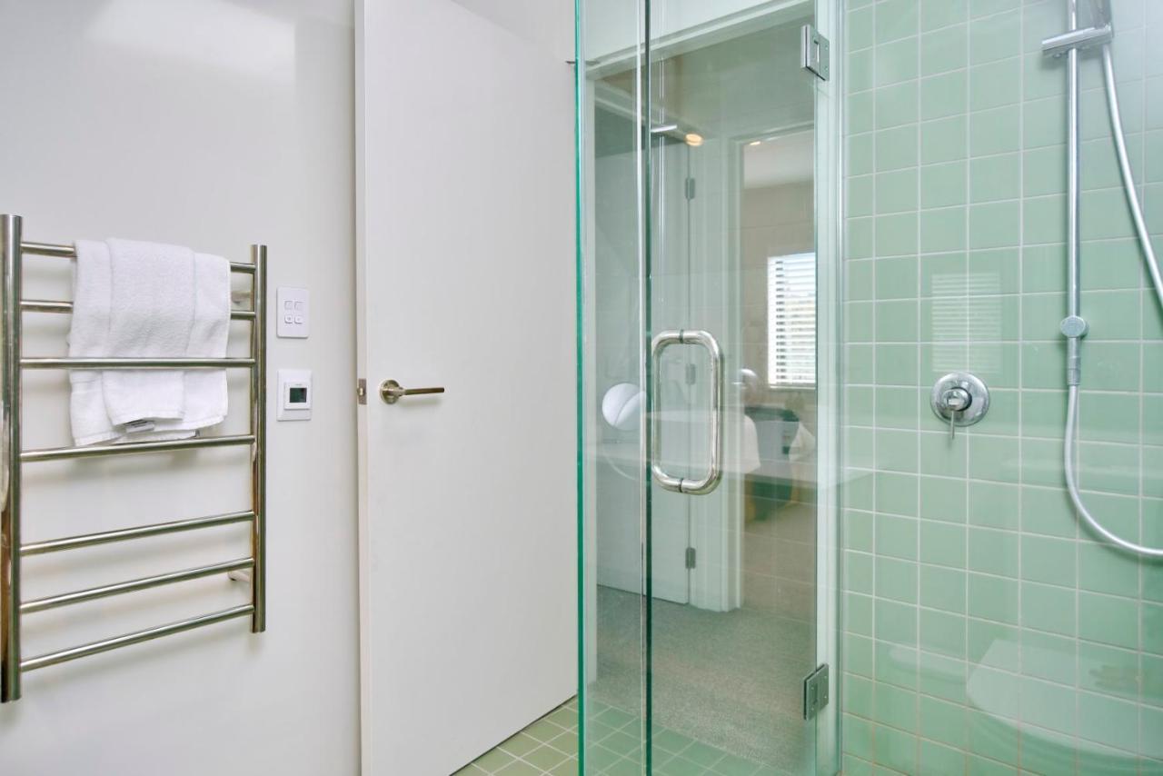 Dickens St - Christchurch Holiday Homes Екстер'єр фото